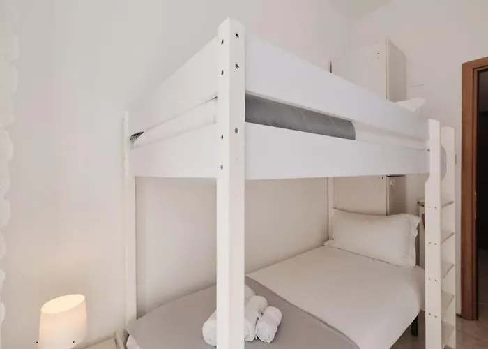 Modern Comfort & Private Patio 5 Min To Metro C * Rome