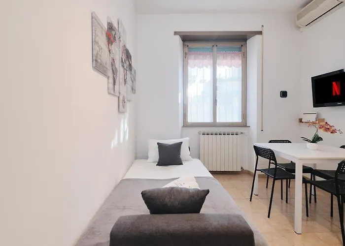 Modern Comfort & Private Patio 5 Min To Metro C * Rome