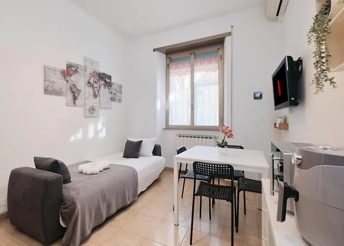 Modern Comfort & Private Patio 5 Min To Metro C Appartement