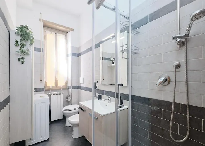 Modern Comfort & Private Patio 5 Min To Metro C Rome